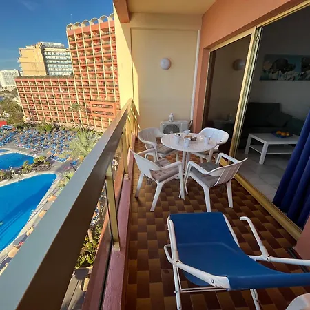 Sunset Apartment *